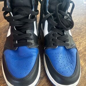 Nike Air Jordan 1 Retro High OG in Black and Blue size 6Y